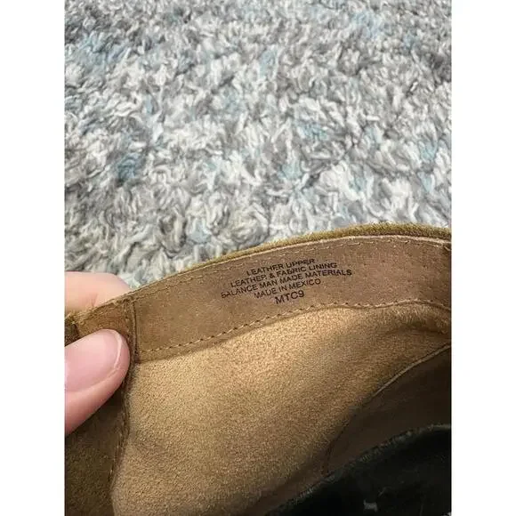 Born Boots Womens 9.5 Temple Lace Up Brown Distressed Suede Ankle Braided Chukka - Picture 9 of 13